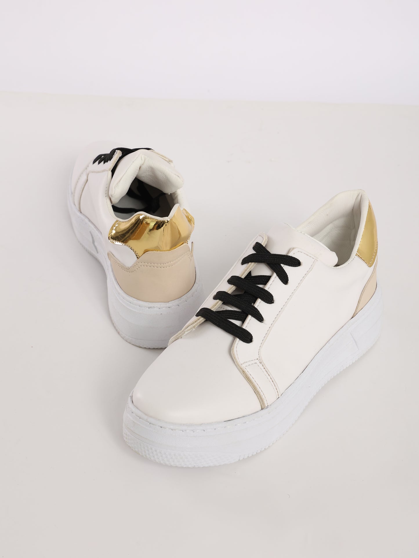 Zenzi LUNA Sneakers  (White x Gold)